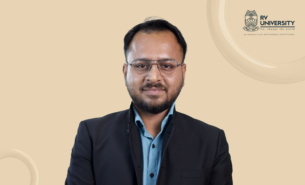 Dr Shouvik Chakraborty